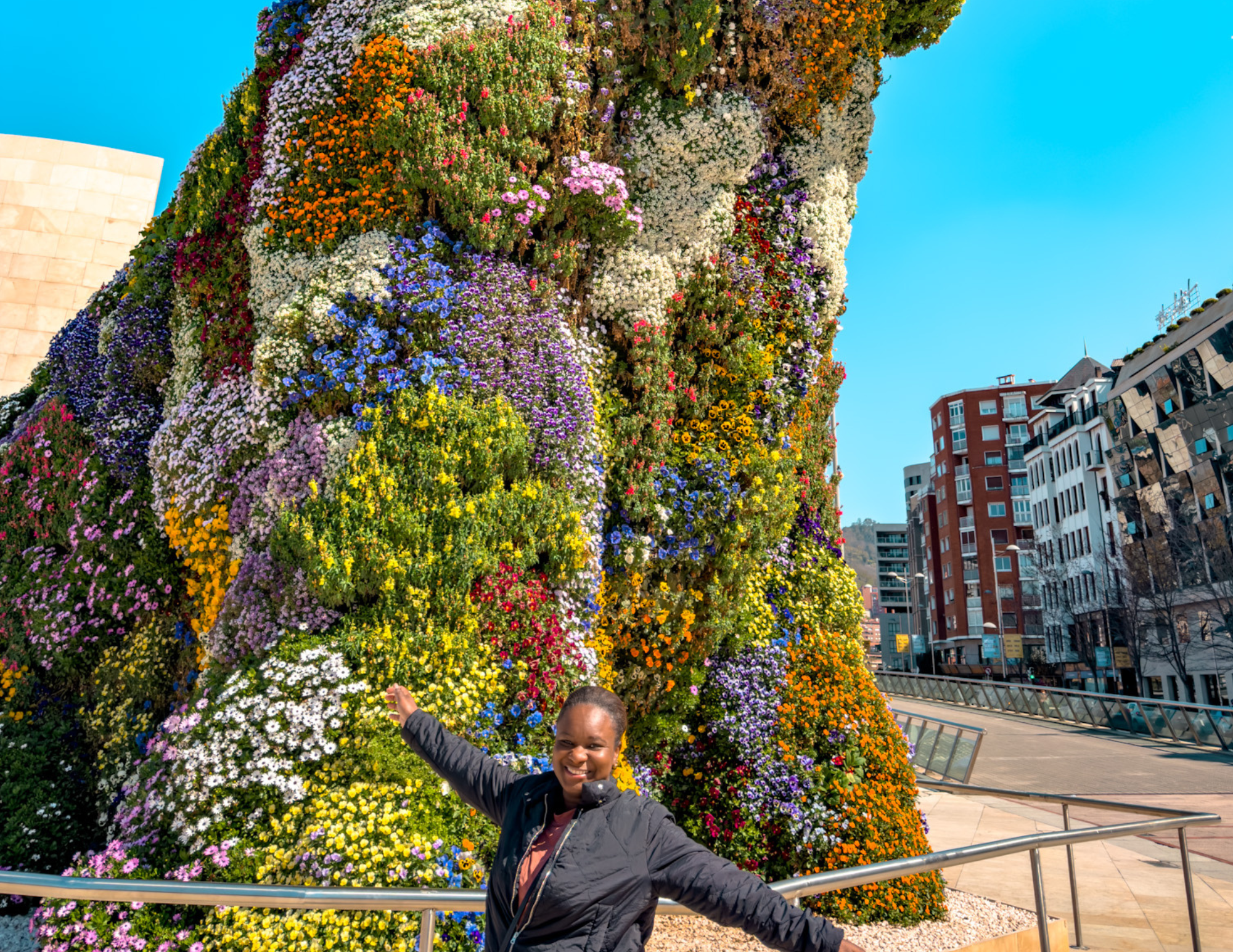 Bilbao Travel Guide (6).png